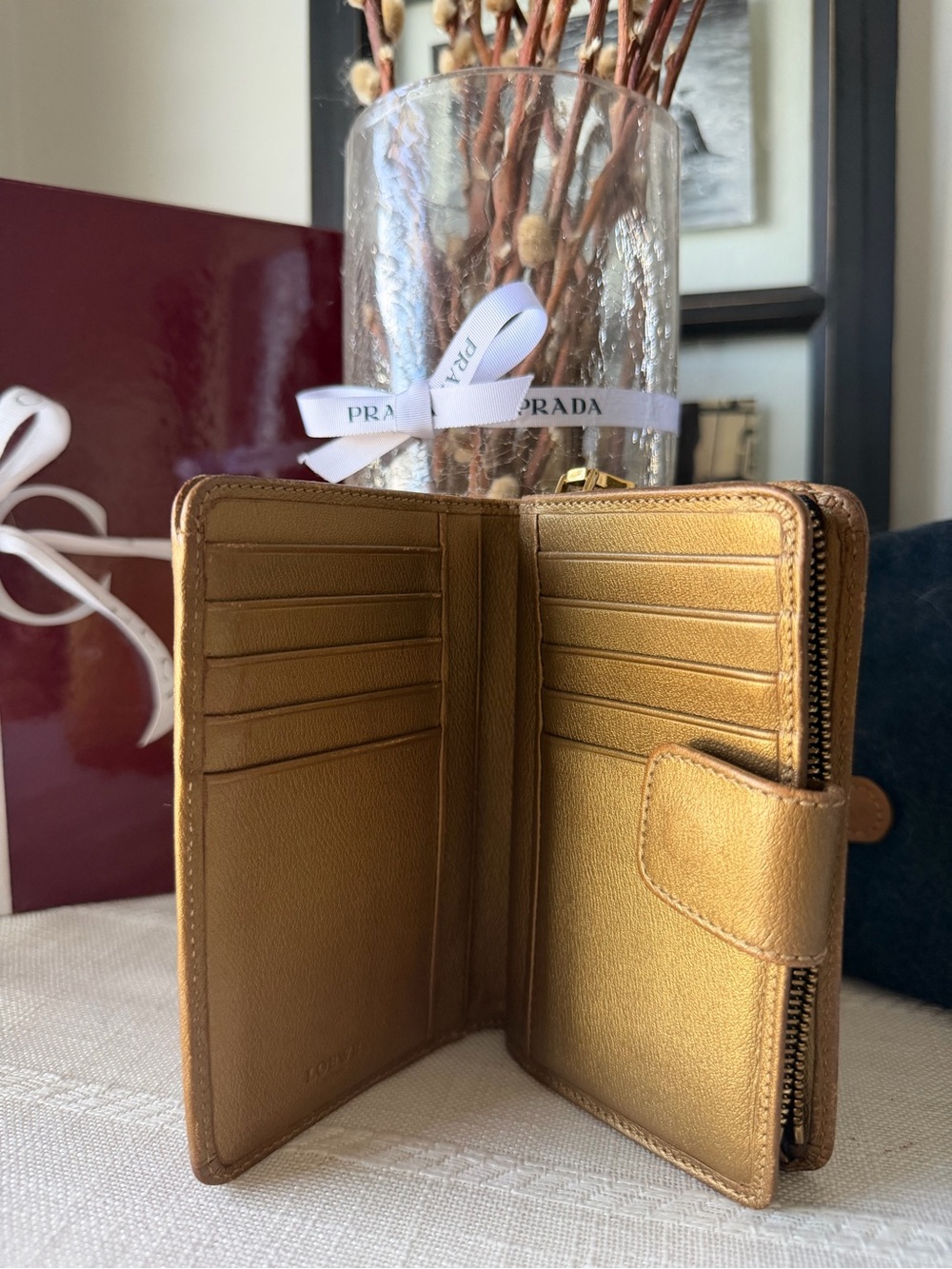 Loewe Metallic Gold Leather Compact Card & Key Holder - Picture 3 of 4